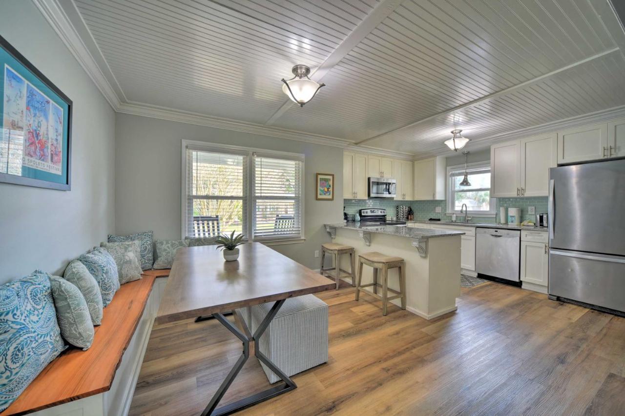 Charming House With Patio, 3 Half Mi To Beach! Charleston Eksteriør billede