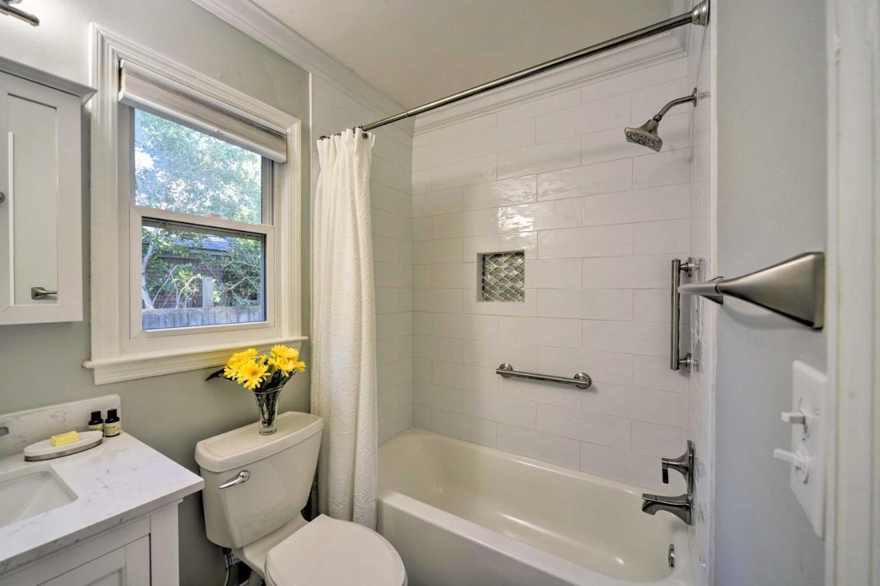 Charming House With Patio, 3 Half Mi To Beach! Charleston Eksteriør billede