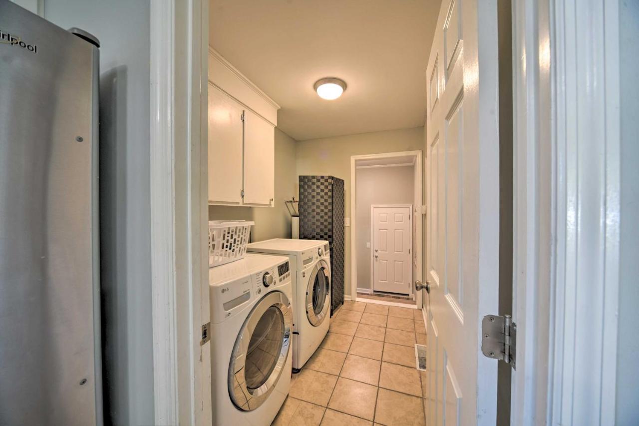 Charming House With Patio, 3 Half Mi To Beach! Charleston Eksteriør billede